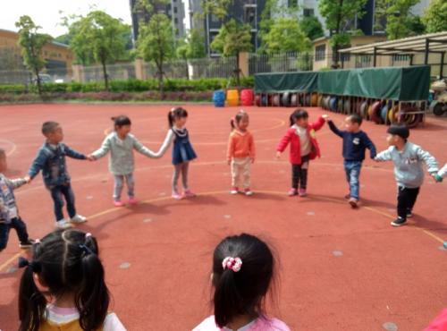 水果下蹲游戏