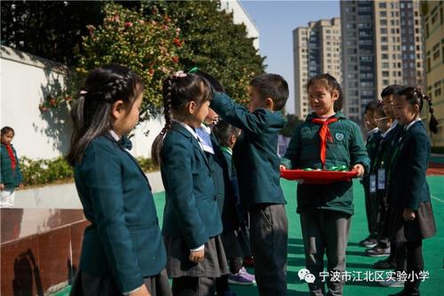 我是一个小型校园导游