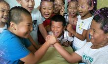 有趣的比赛——扳手腕