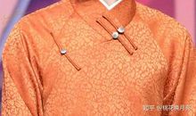 她给我带来了快乐