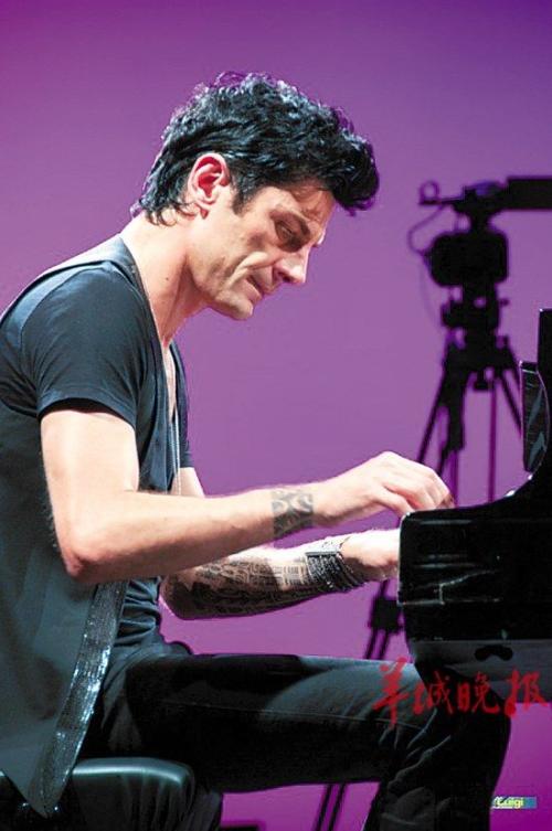 我想成为一名钢琴家