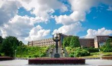 我向往的一所学校