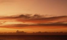 黄昏时分的十字路口