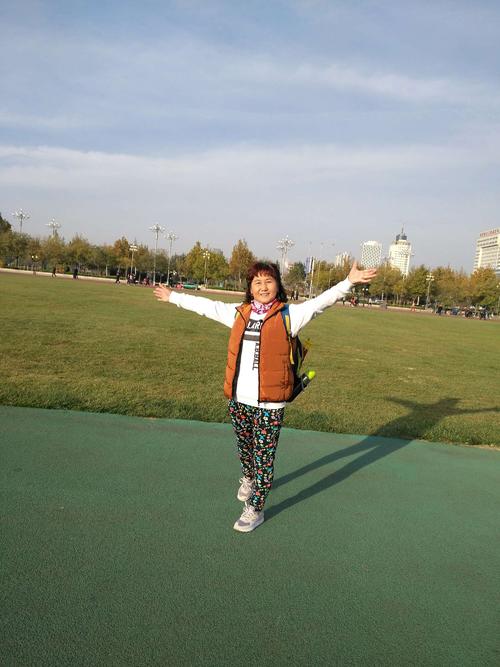 我家楼下的小广场