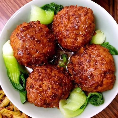 酱油肉丸