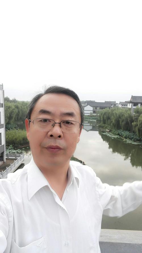 窗外安静