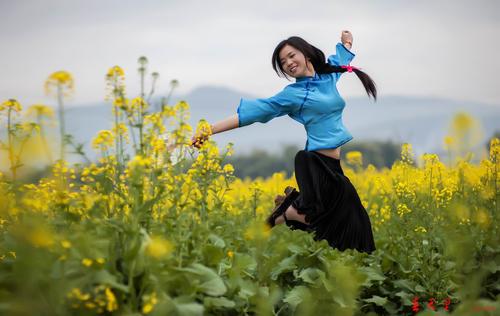 春天的女英雄