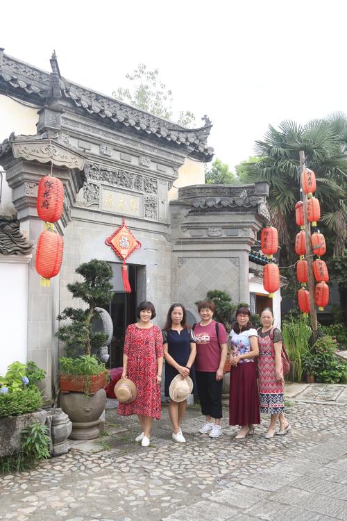 再见了很久，那安静