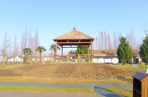 草屋天堂
