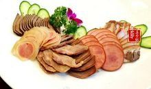 游山，让我心生敬意