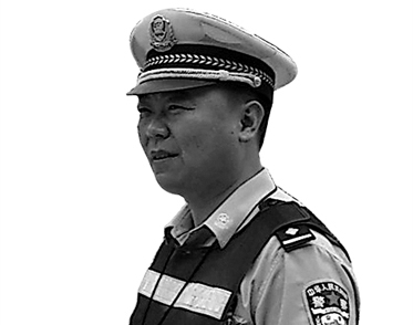 交警大叔你辛苦了
