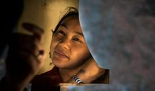 躲在镜子里的母爱