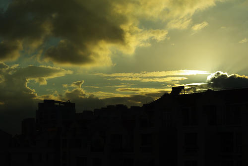 因为那天空，那云