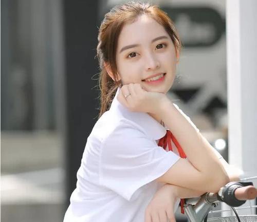 这样的女孩让我舒服