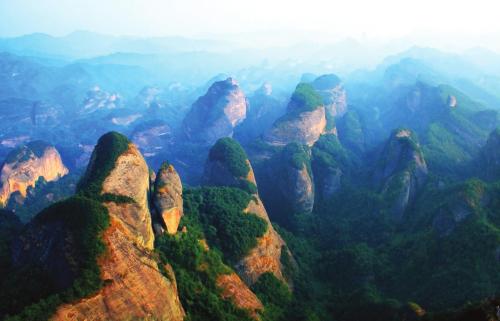 美丽的丹霞山