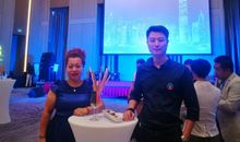 老师，是我们一生的伙伴