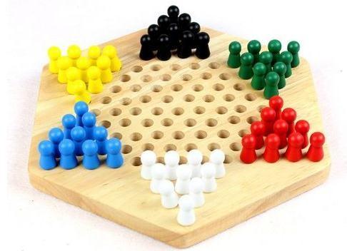 与爸爸玩跳棋