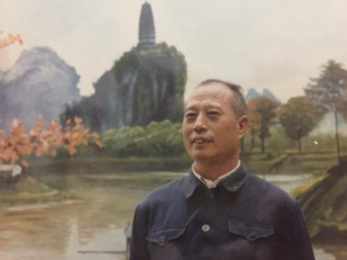 可敬的爷爷