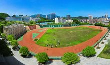 迷人的校园一角