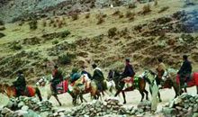 回响在耳畔的吵闹声