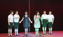 别开生面的联欢会