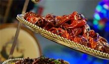 在小龙虾里加点快乐