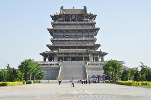 游鹤塔