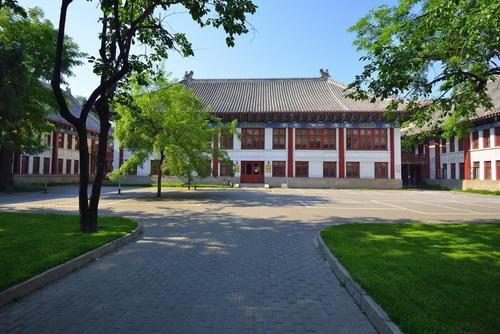 参观清华大学