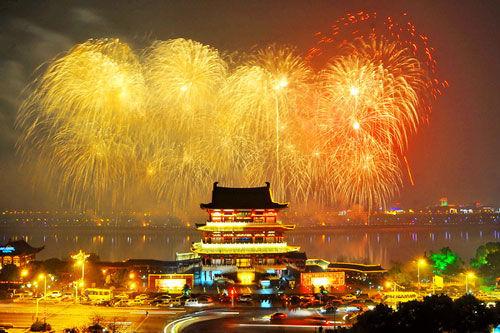 元宵节夜看烟花