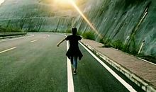 伴我一路的背影