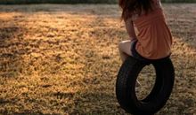 岁月流逝中的背影