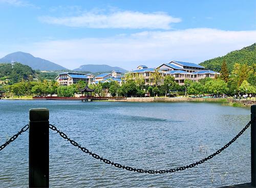 东谷湖