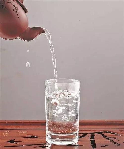 人与水
