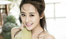 谁的笑容更灿烂