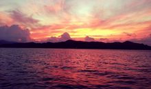 美丽的海上日落