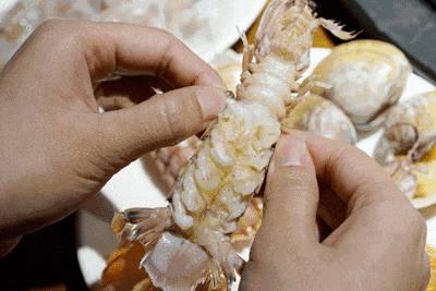 吃皮皮虾