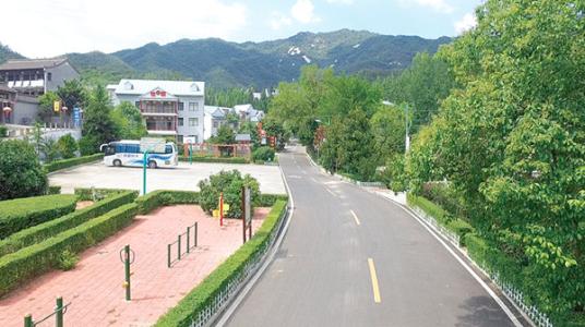 山村路