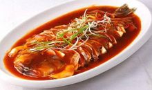 香喷喷的红烧鲈鱼