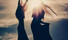 不曾改变的是友谊