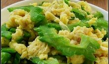 学做苦瓜炒鸡蛋