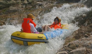 百坑峡谷漂流