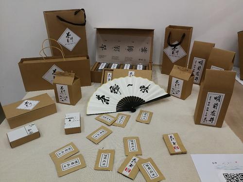 向这位年轻的大师致敬