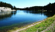 山清水秀的碧洲公园