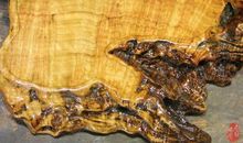 雨幕轻笼步伐匆