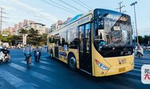 发生在公共汽车上的一件事