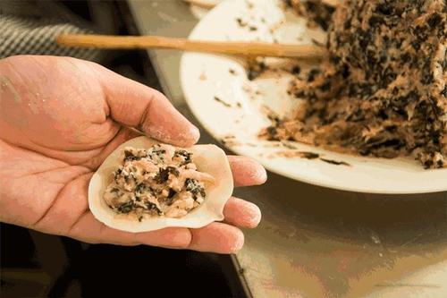 做饺子