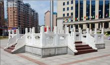 校园里的升旗台