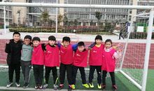 扣人心弦的足球赛