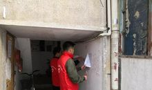 清理楼道小广告