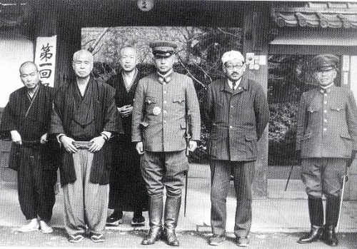 二十一个人二十一英尺